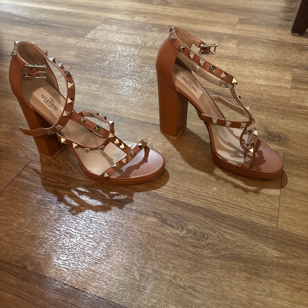 Mario Valentino Brown Studded Heels - Picture 3 of 4